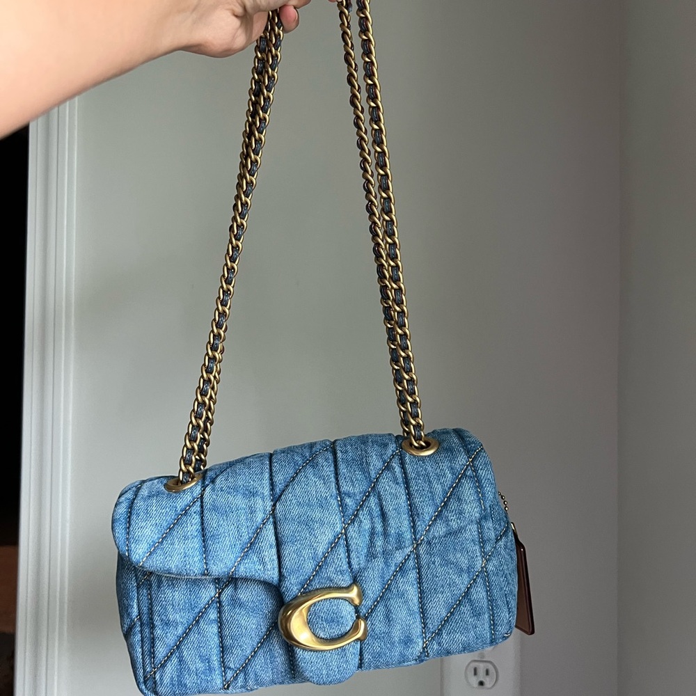 Coach Blue Quilted Shoulder Bag with Gold Chain - Picture 3 of 14
